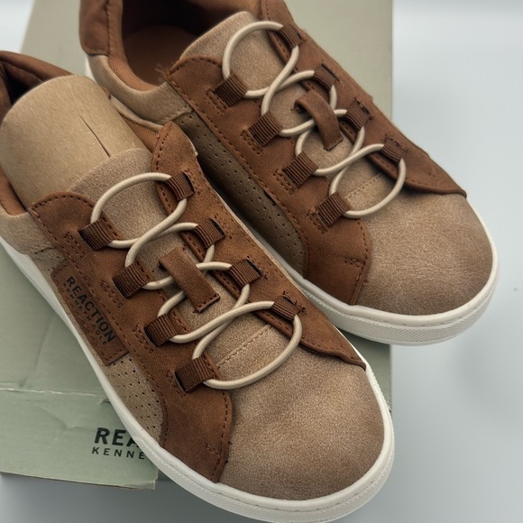 Kenneth Cole New York Little Boys Canvas
Sneakers, shoes bone - Picture 8 of 9